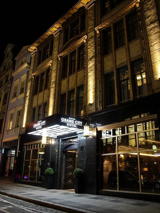 Hotel Grand City Wroclaw contacts